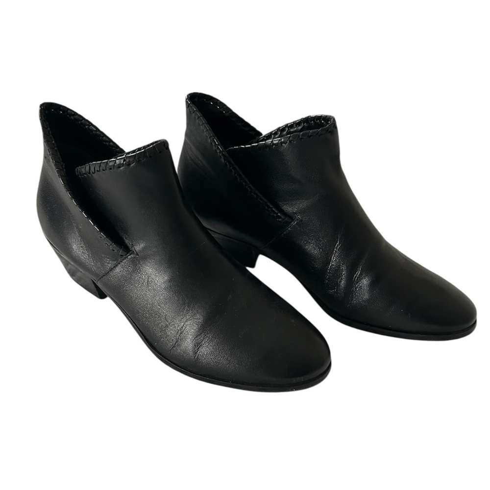 Jack Rogers Sadie ankle bootie in black leather size 8.5M